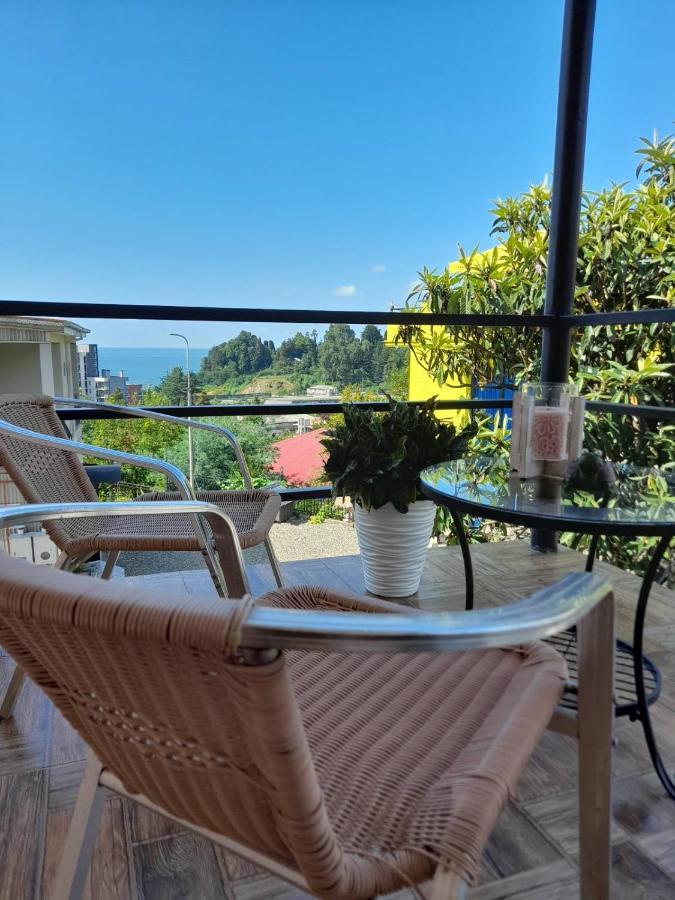 Kemeni Garden Ξενοδοχείο Μπατούμι Εξωτερικό φωτογραφία