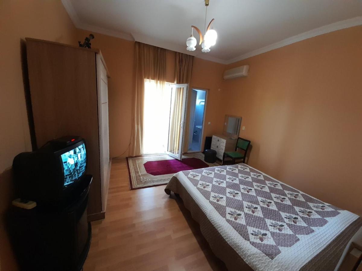 Kemeni Garden Ξενοδοχείο Μπατούμι Εξωτερικό φωτογραφία