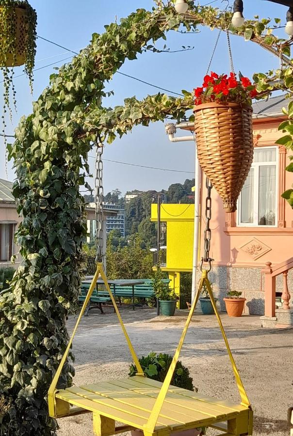 Kemeni Garden Ξενοδοχείο Μπατούμι Εξωτερικό φωτογραφία