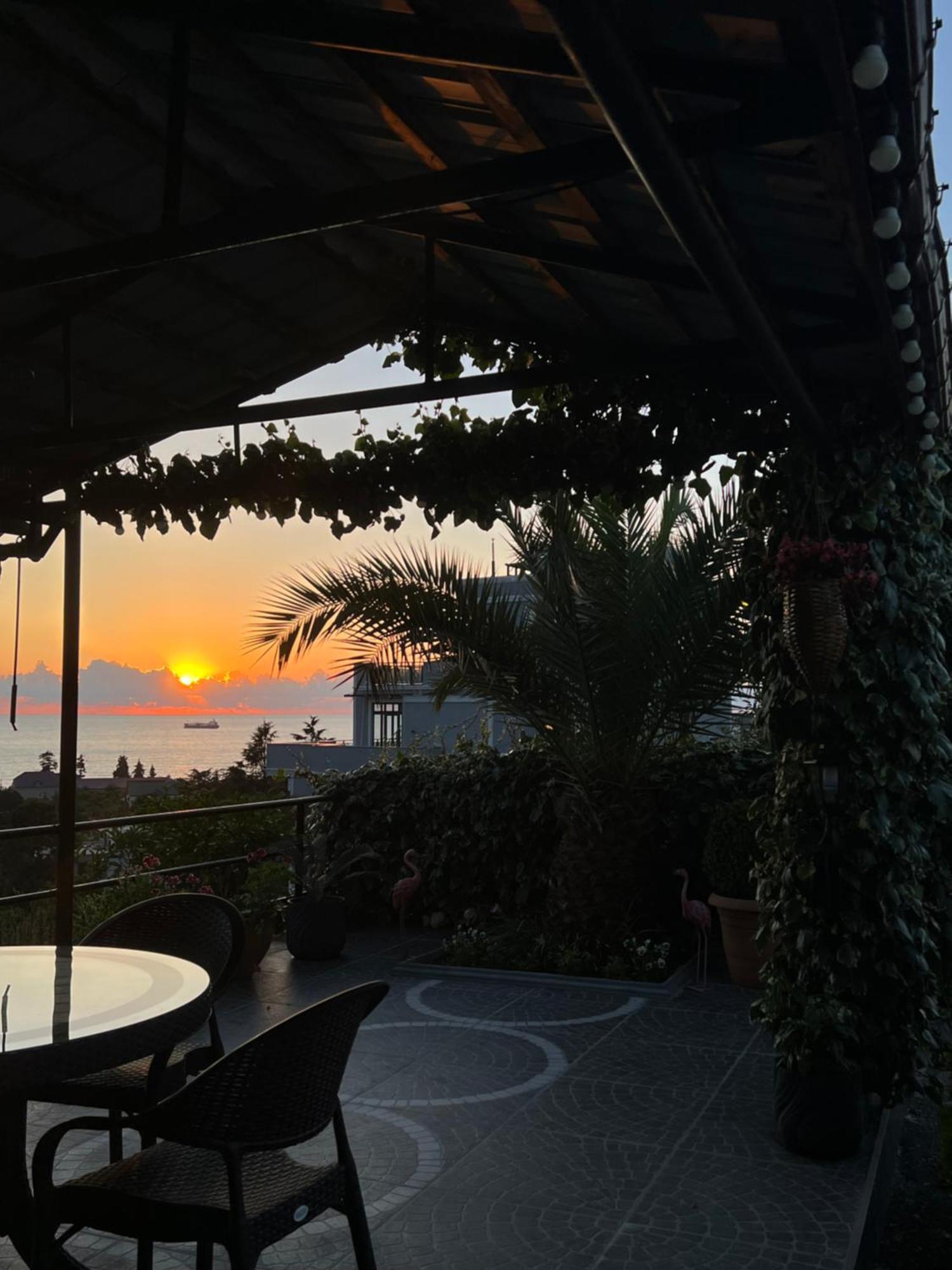 Kemeni Garden Ξενοδοχείο Μπατούμι Εξωτερικό φωτογραφία